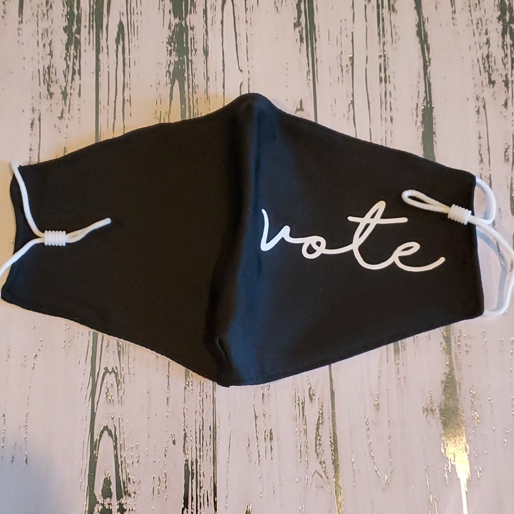 Nwot Face Mask - Picture 4 of 7